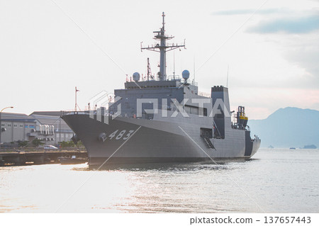 在廣島縣吳港看到的布雷艇室戶號 137657443