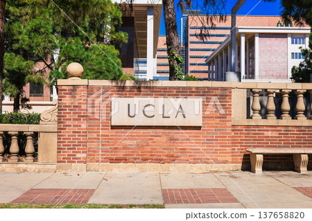美國加州大學洛杉磯分校(UCLA) 美國加州大學洛杉磯分校(UCLA) 137658820