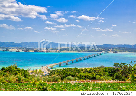 Kouri Bridge (Okinawa Prefecture) 137662534
