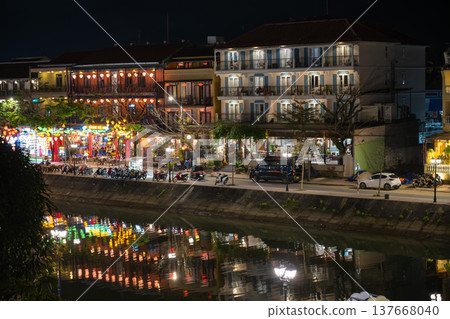 Night view along the Thu Bon River, Hoi An, Vietnam Night view along the Thu Bon River, Hoi An, Vietnam 137668040