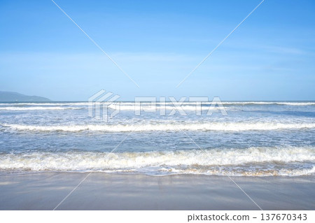 Sunny My Khe Beach, Da Nang, Vietnam Sunny My Khe Beach, Da Nang, Vietnam 137670343