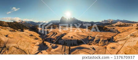 Alpine landscape of Alpe di Siusi with autumn rolling hill and rustic huts during morning in Dolomites, Italy 137670937