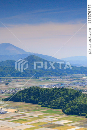 湖北鄉村風光與山脈全景（豎圖） 137676775