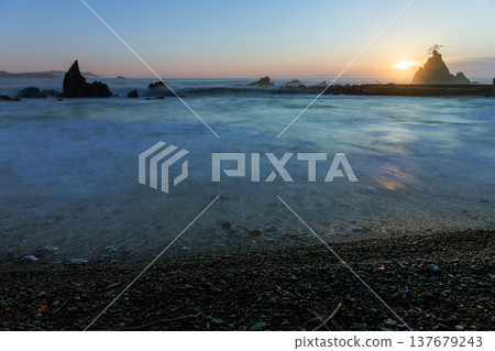 唐桑町中之濱的早晨風景 唐桑町中之濱的早晨風景 137679243