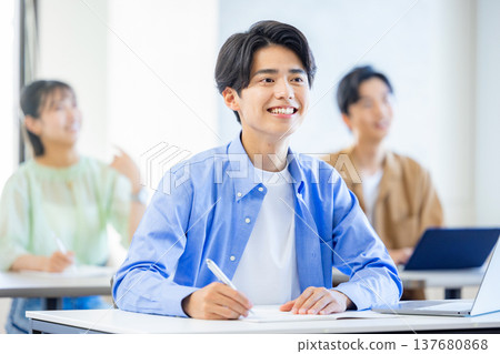 大學生，課程 137680868