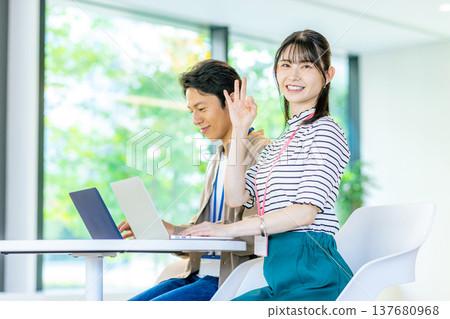 Business scene using a computer in the office 137680968
