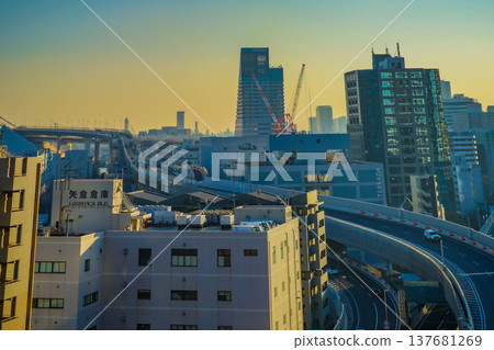 Cityscape and highway in Minato Ward Cityscape and highway in Minato Ward 137681269