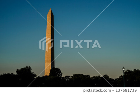 Image of the Washington Monument (Washington DC) 137681739