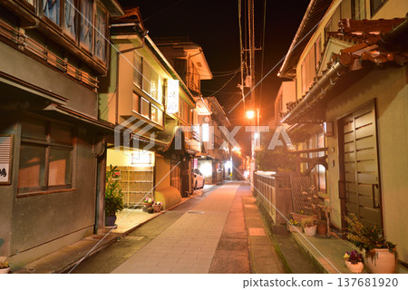 Tawarayama Onsen town, Tawarayama Onsen main street, Showa retro Tawarayama Onsen, Nagato City, Yamaguchi Prefecture Tawarayama Onsen town, Tawarayama Onsen main street, Showa retro Tawarayama Onsen, Nagato City, Yamaguchi Prefecture 137681920
