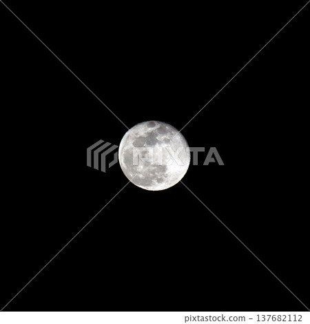 Moon full moon moonlit night fifteen nights Moon full moon moonlit night fifteen nights 137682112