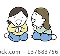 Women sitting and chatting 137683756