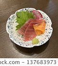 生魚片 137683973