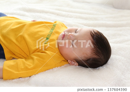 寶貝小睡一下 寶貝小睡一下 137684390