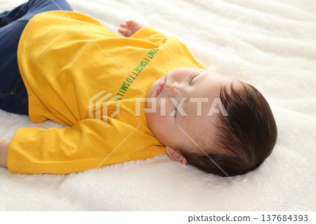 Baby to take a nap Baby to take a nap 137684393