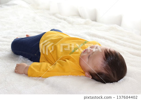 Baby to take a nap Baby to take a nap 137684402