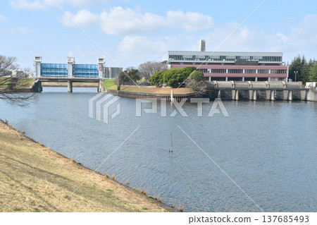 芝川洩洪閘及新芝川排水泵站_32 芝川洩洪閘及新芝川排水泵站_32 137685493