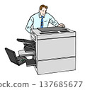 使用影印機的商人 137685677
