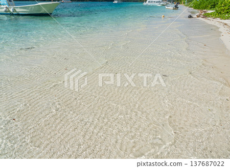 Beautiful scenery spreading across Ishigaki Island, Okinawa Prefecture in summer Beautiful scenery spreading across Ishigaki Island, Okinawa Prefecture in summer 137687022