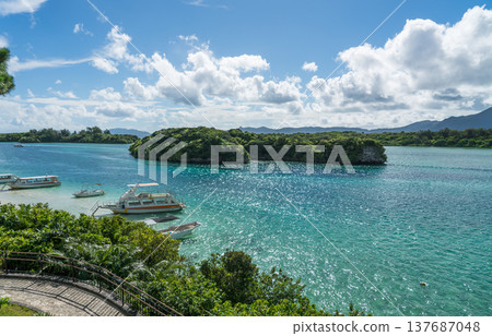 沖繩縣石垣島夏季的美麗風景 沖繩縣石垣島夏季的美麗風景 137687048