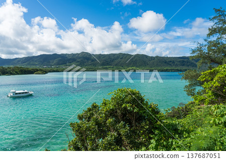 沖繩縣石垣島夏季的美麗風景 沖繩縣石垣島夏季的美麗風景 137687051