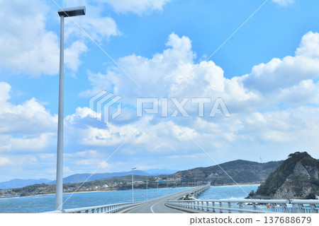 山口縣下關市豐北町角島大橋 山口縣下關市豐北町角島大橋 137688679