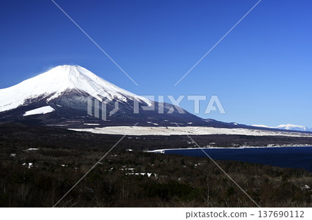 三月山中湖畔風光(地點:山中湖畔) 三月山中湖畔風光(地點:山中湖畔) 137690112
