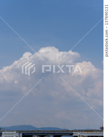 Cumulonimbus floating in the summer sky Cumulonimbus floating in the summer sky 137690131
