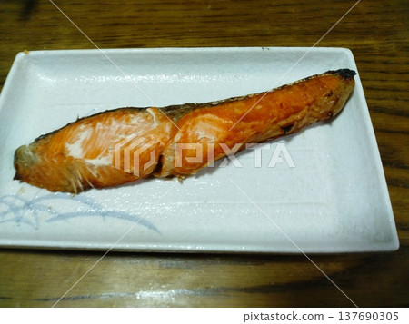 家常菜:烤魚-鮭魚 家常菜:烤魚-鮭魚 137690305
