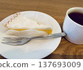 Lemon cheese tart and tea 137693009