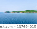 Ise-Shima: A view of the calm sea and islands from a cruise ship in Ago Bay, Shima City, Mie Prefecture. 137694015