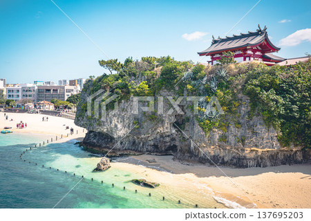 波上神社海灘的景色 波上神社海灘的景色 137695203
