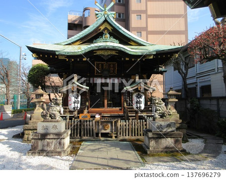 Minato Ward, Tokyo! The main hall of Kōinari Shrine Minato Ward, Tokyo! The main hall of Kōinari Shrine 137696279