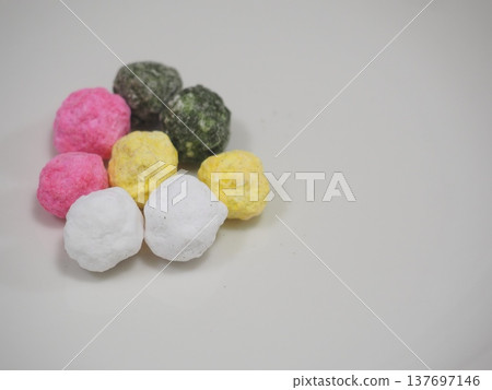 Colorful Japanese sweets 137697146