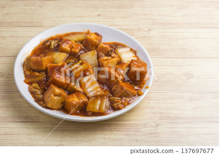 Deep-fried tofu with Chinese cabbage mapo 137697677