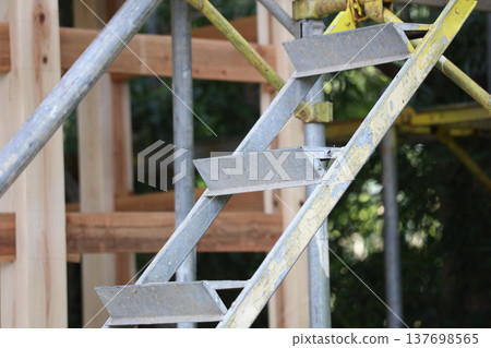 Scaffolding 137698565