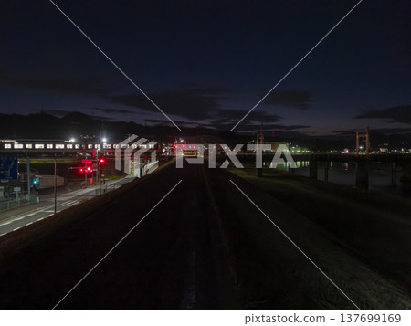 Scenery along the Yamato River at dawn 137699169