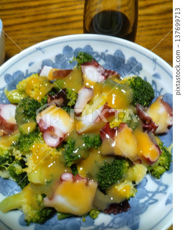 Home-style dish: Octopus with vinegared miso dressing Home-style dish: Octopus with vinegared miso dressing 137699713