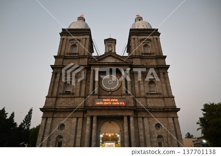 夕陽映照下的二號大教堂 137701138