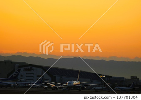 日落 傍晚 夕陽 137701304