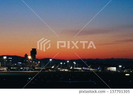 日落 傍晚 夕陽 137701305