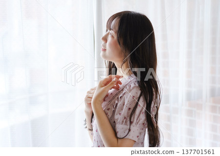 Beautiful Japanese women 137701561