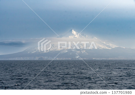 The ocean view from the Heartland Ferry and the vast expanse of Hokkaido's seas. 137701980
