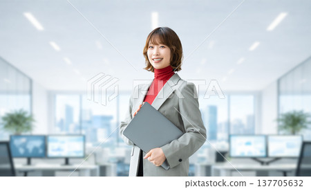 Woman with a laptop / business woman 137705632