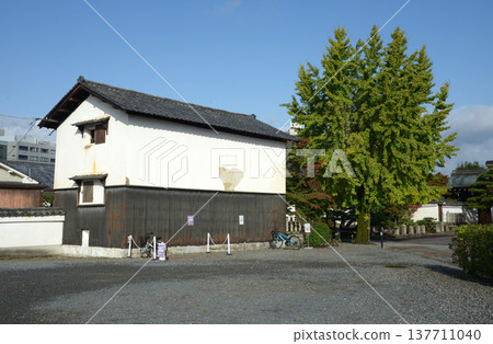 京都市上京區新町通鞍馬口相輕妙覺寺、寺內土庫 京都市上京區新町通鞍馬口相輕妙覺寺、寺內土庫 137711040