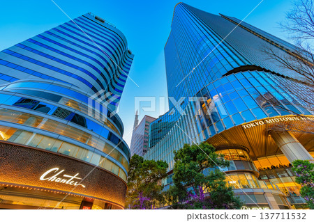Evening view of Tokyo Midtown Hibiya in Yurakucho, Chiyoda Ward, Tokyo. Evening view of Tokyo Midtown Hibiya in Yurakucho, Chiyoda Ward, Tokyo. 137711532