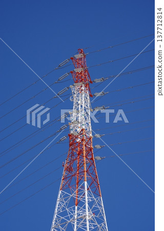 Red and white power transmission tower (Yokkaichi City, Mie Prefecture) 137712814