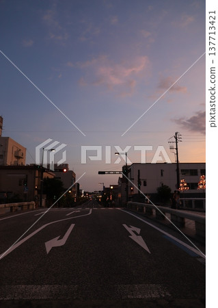 「金魚燈籠與白牆街景」－山口縣柳井市（旅遊） 137713421