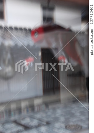 "Goldfish Lanterns and White-Walled Townscape" - Yanai City, Yamaguchi Prefecture (Tourism) "Goldfish Lanterns and White-Walled Townscape" - Yanai City, Yamaguchi Prefecture (Tourism) 137713461