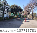 公園設有遊樂場設備 137715781