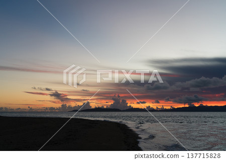 在小濱島上的早晨曬傷 137715828
